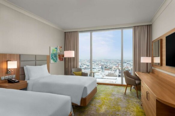 Hilton (2)